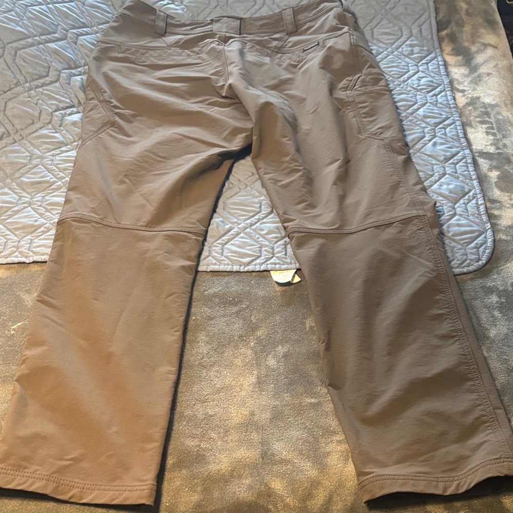 Truewerk Men's Pants in Dark Gray